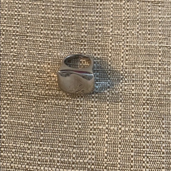 Silver Ring - Picture 13 of 16